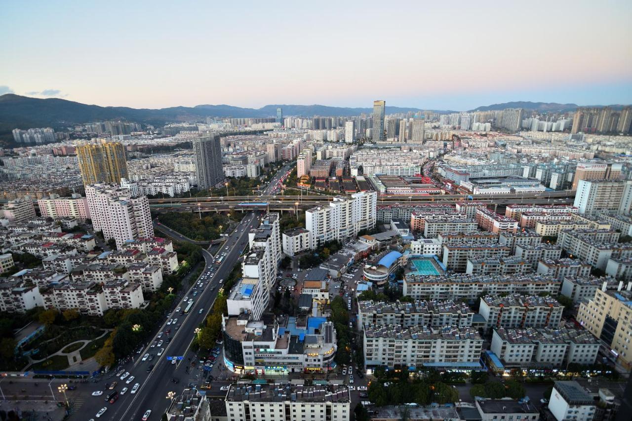 Kunming Hotel High Sky View Hotel Exterior foto